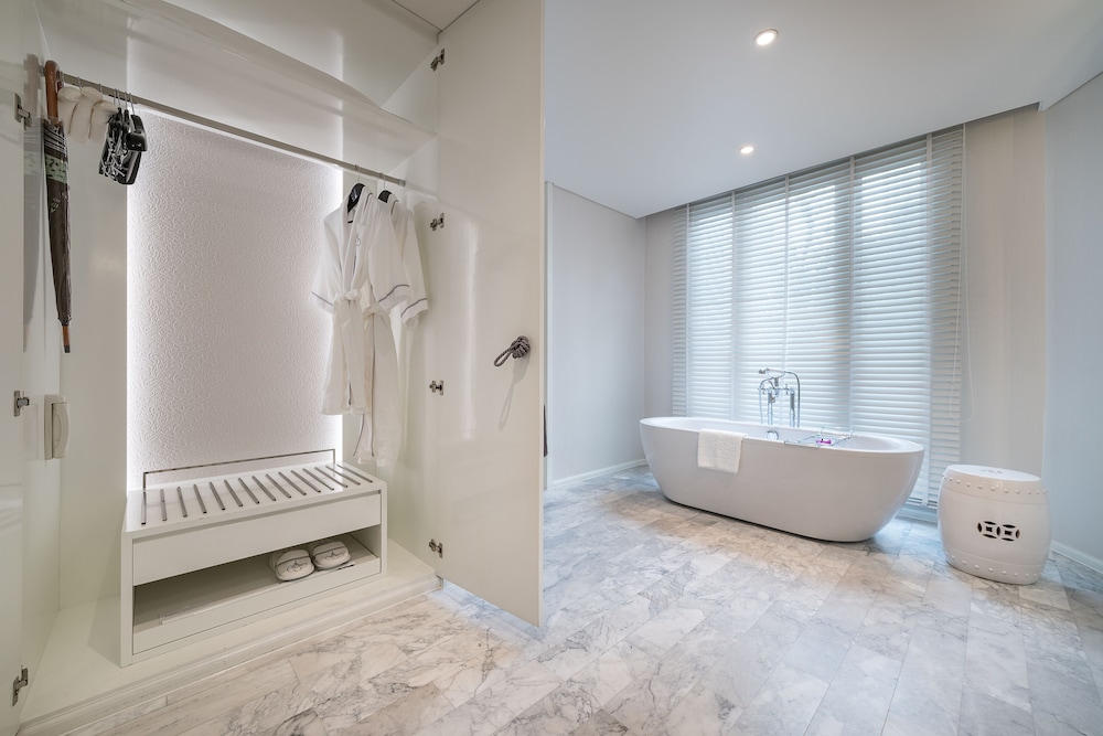 Suite, City View photo 2