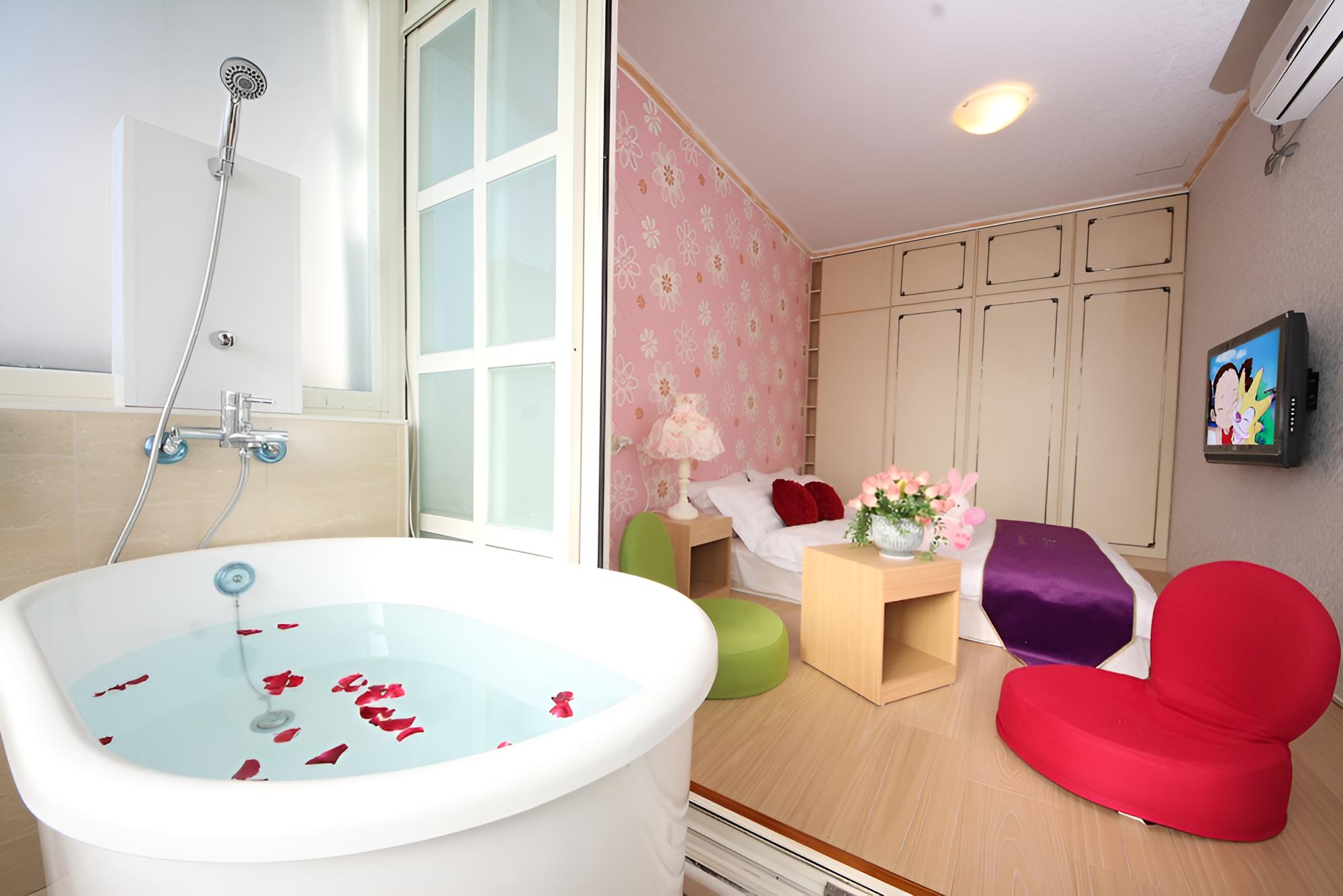 Double Room photo 3