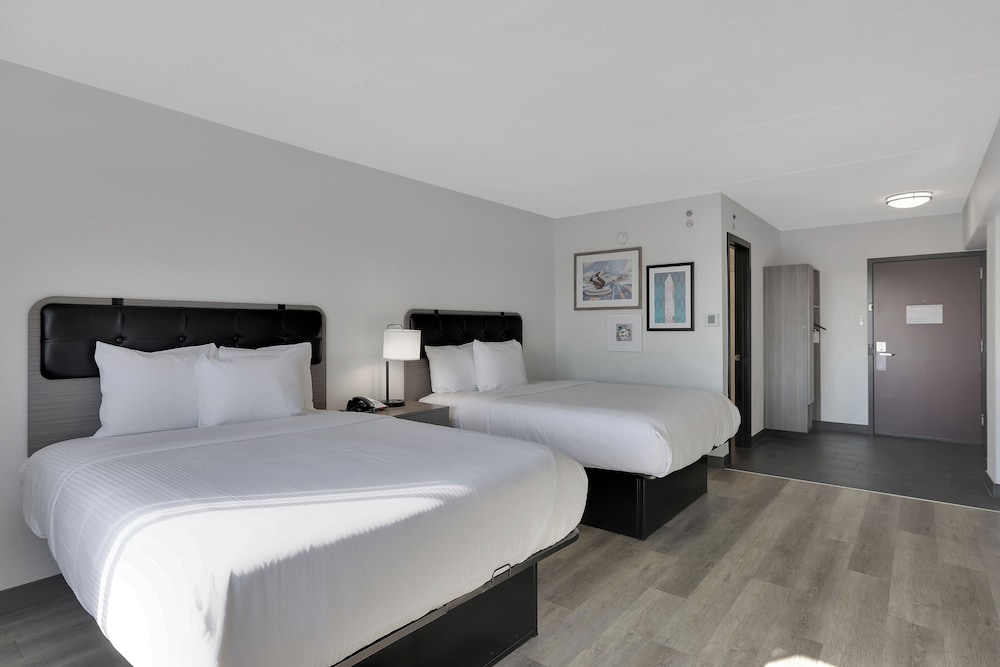 Deluxe Room, 2 Queen Beds, Non Smoking