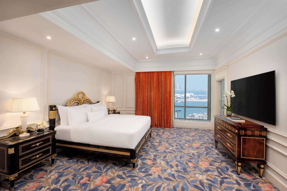 Suite, 1 King Bed (Imperial) - Photo 1