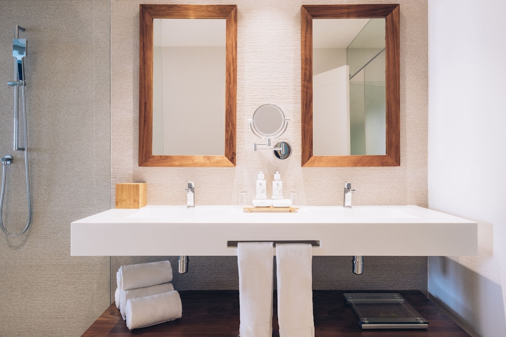 Junior Suite, Oceanfront (Promo) - Photo 4