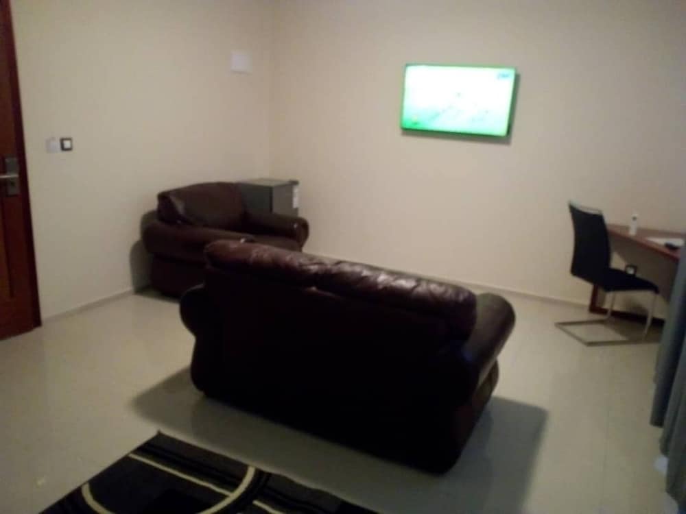 Executive Suite photo 2