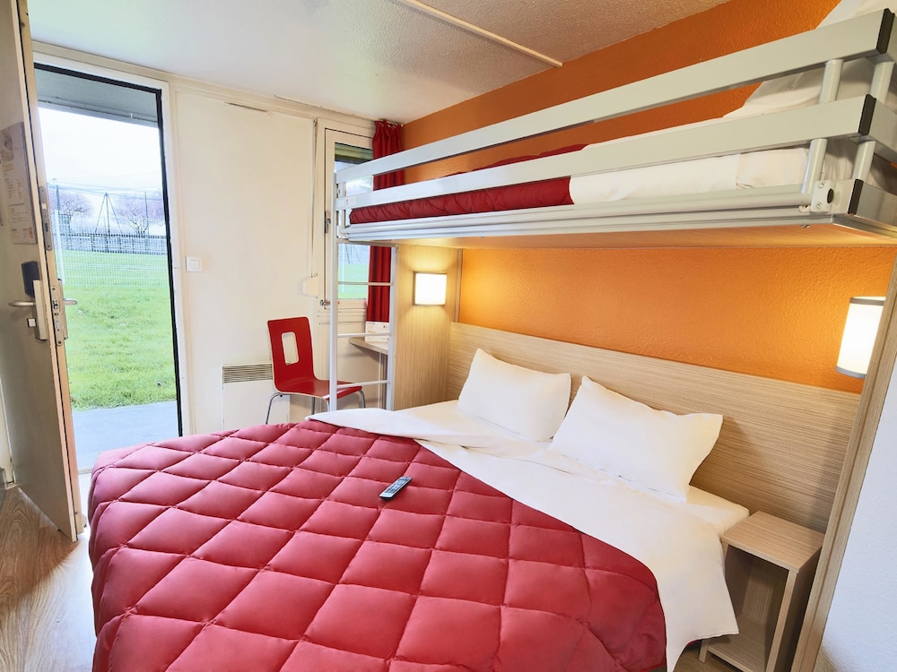 Standard Room, Multiple Beds (1 Double And 1 Single Bed) photo 1