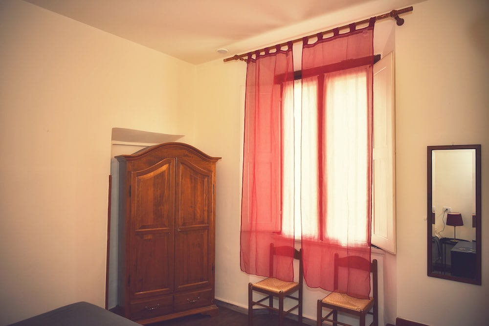 Economy Room photo 2