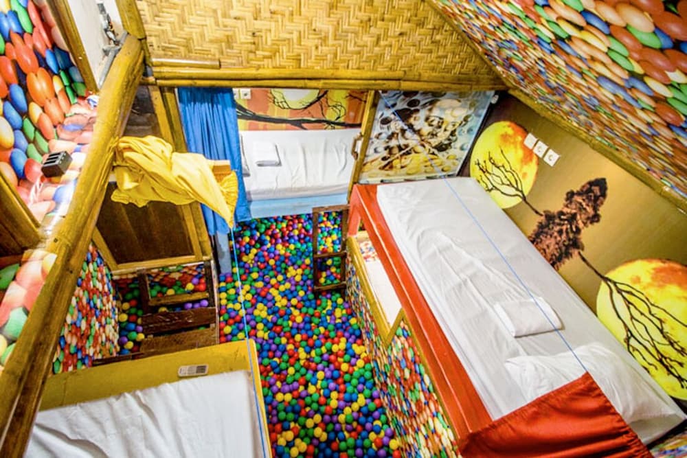 Design Shared Dormitory, Mixed Dorm (3P Dorm with AC) photo 3