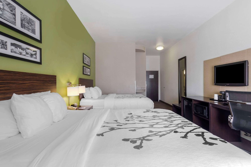 Standard Room, 2 Queen Beds, Non Smoking