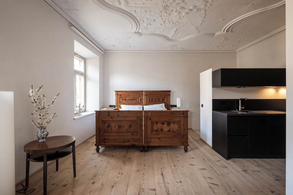 Deluxe Studio, City View
