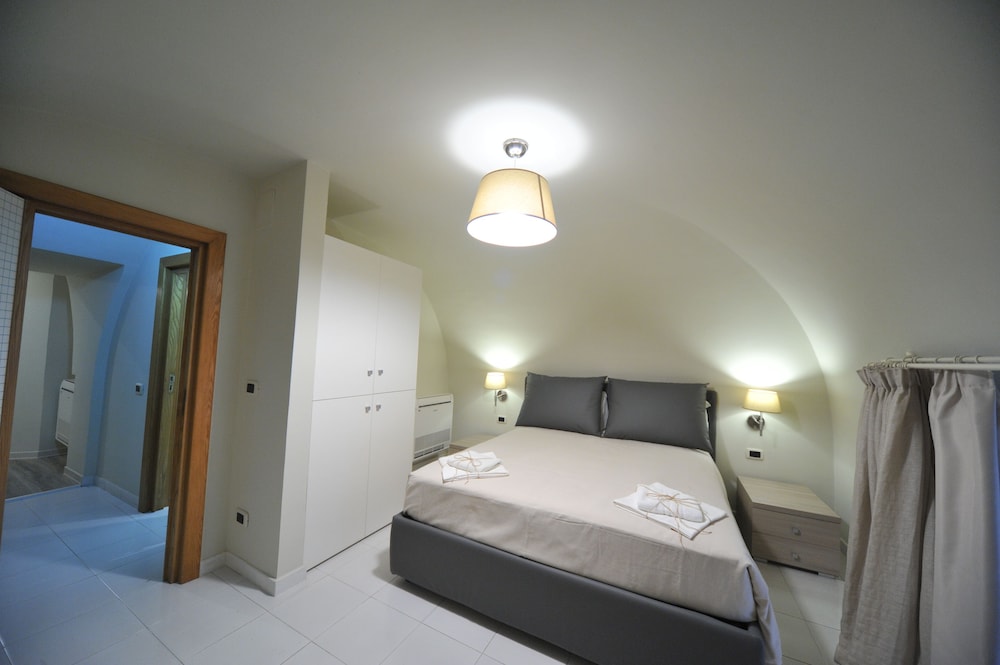 Family Quadruple Room, 2 Bedrooms, Bathtub photo 1