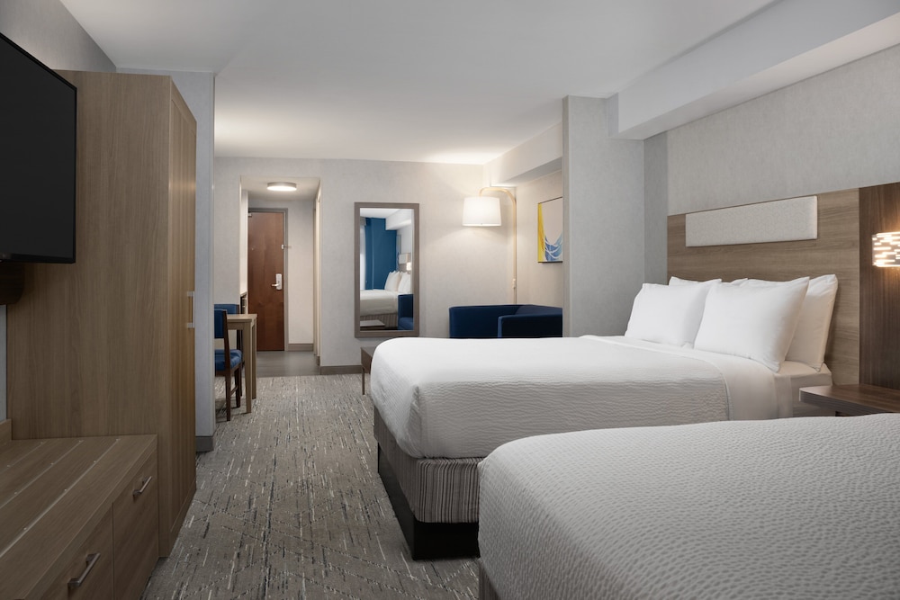 Suite, 2 Queen Beds