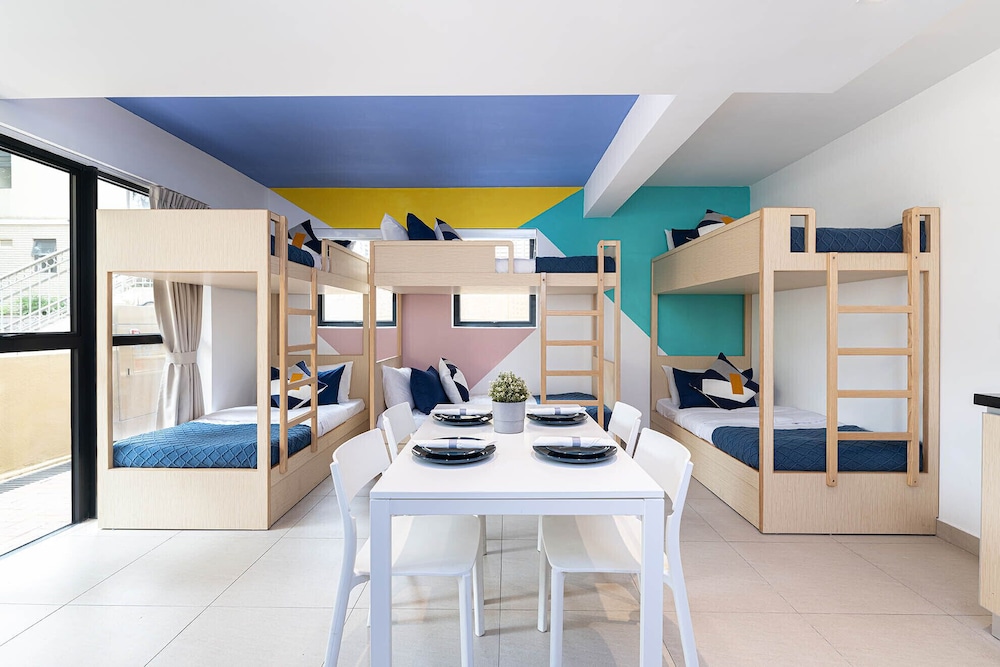 Group Dormitory for 8 Pax