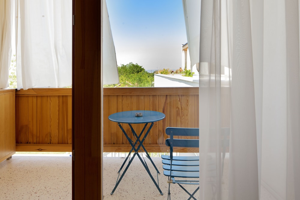 Superior Single Room, Balcony, Garden View photo 1