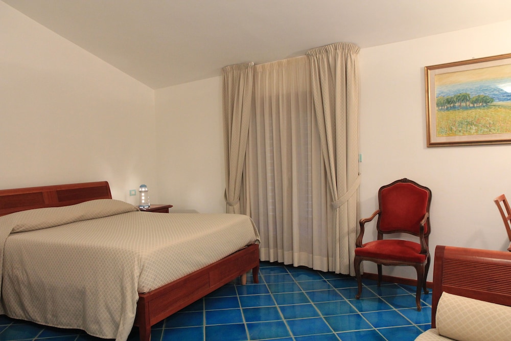 Deluxe Double Room, Sea View photo 1