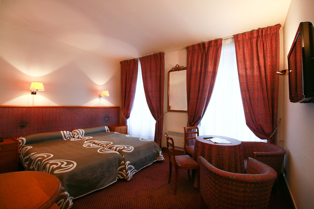 Superior Double or Twin Room photo 1