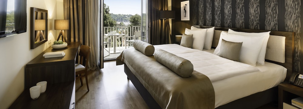 Standard Double Room, Balcony - Photo 1