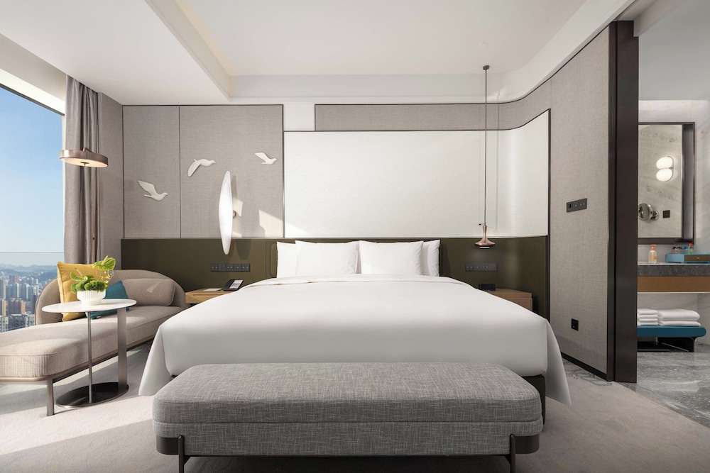 Premium Room, 1 King Bed, City View photo 1