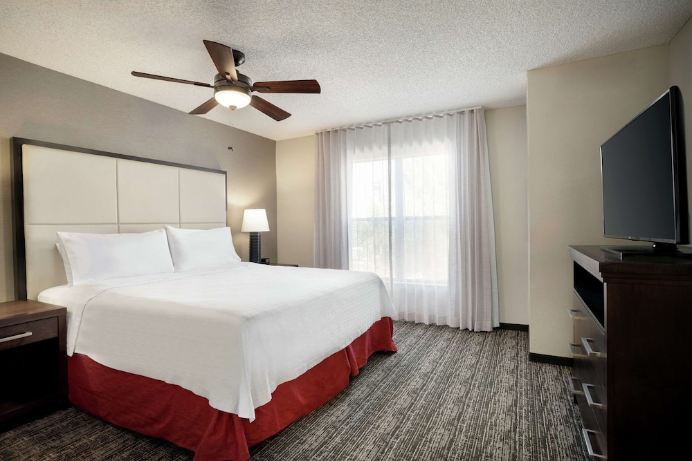 Two Bedroom Suite, Two Double and One Single Bed, Non-Smoking - Photo 4