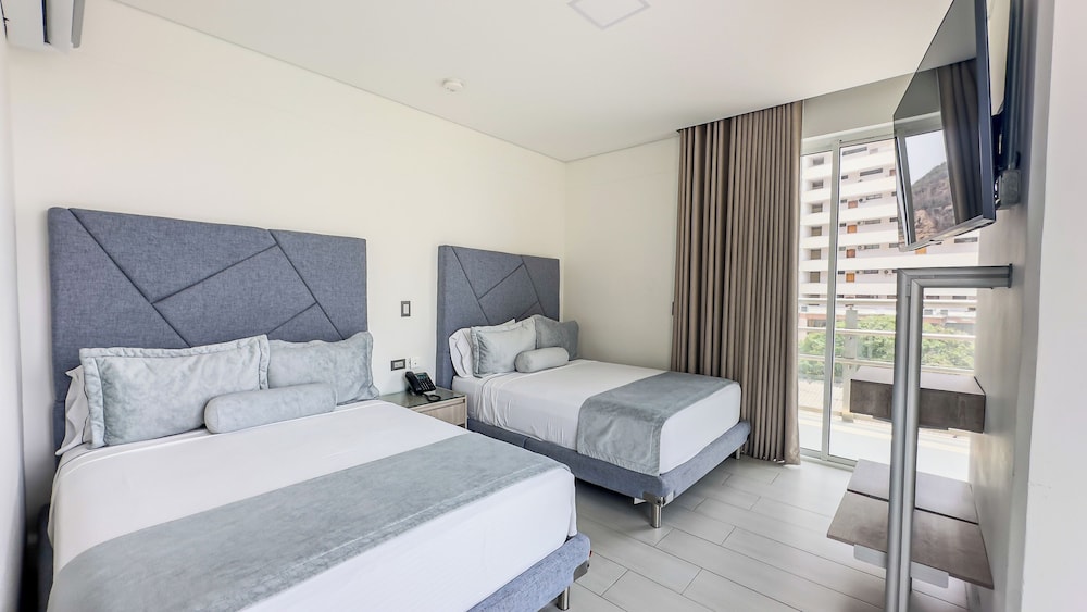 Superior Double or Twin Room, Sea View photo 2