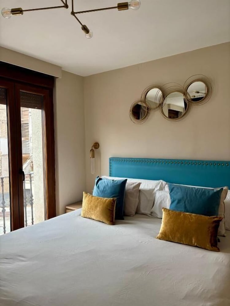 Junior Suite, Balcony, City View photo 3
