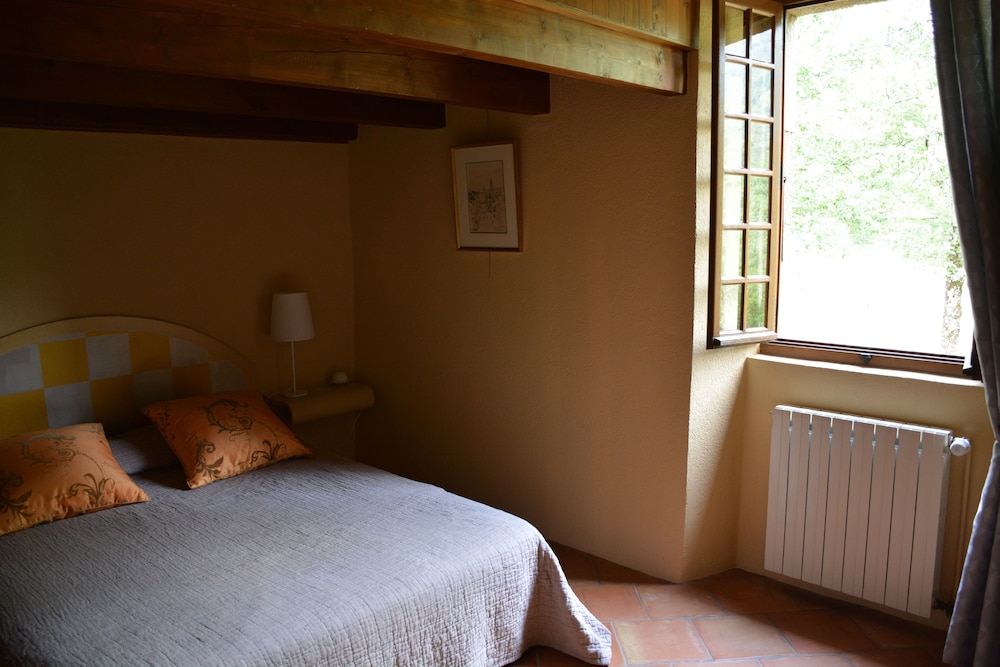 Double Room (Iris) photo 2