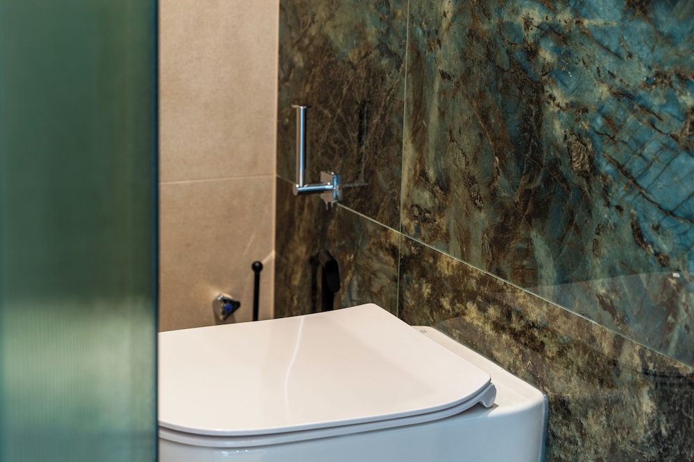 Superior Penthouse Suite | Sea View & Outdoor Hot Tub - Photo 22