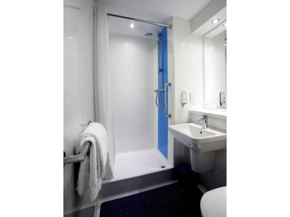 Single Room photo 2