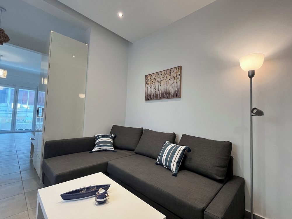 Apartment, 1 Bedroom, Smoking, Balcony