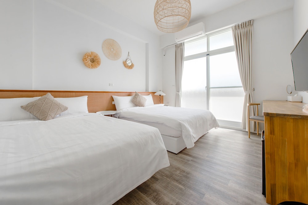 Quadruple Room, Balcony - Photo 3