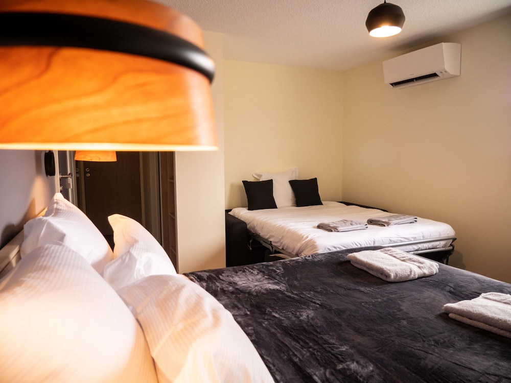 Family Room, 2 Bedrooms, Non Smoking photo 2