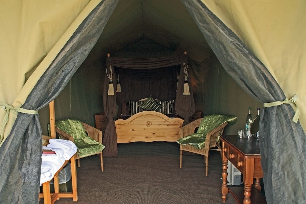 Deluxe Double Tent photo 1