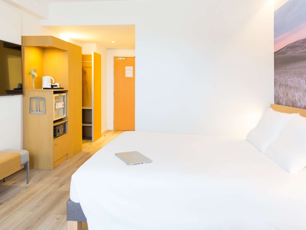 Superior Room, 1 Queen Bed