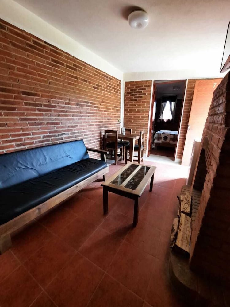 Family Cabin, 2 Bedrooms, Fireplace, Garden Area photo 1