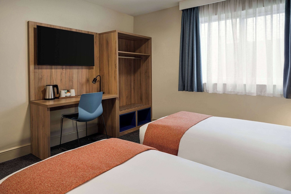 Room (Accessible Twin) - Photo 4
