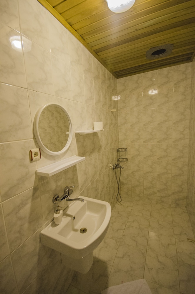 Standard Room photo 2