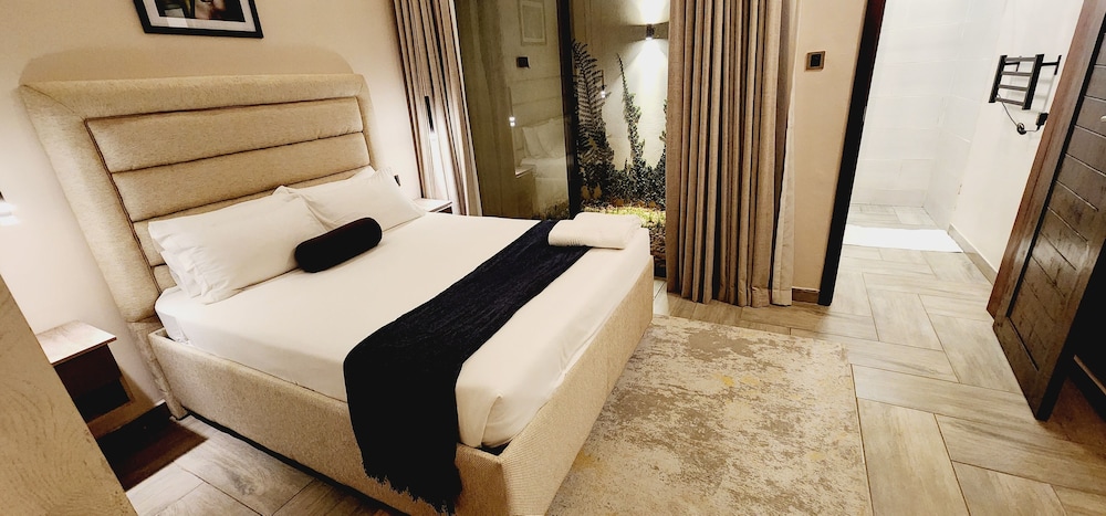 Classic Apartment, 1 Queen Bed photo 3