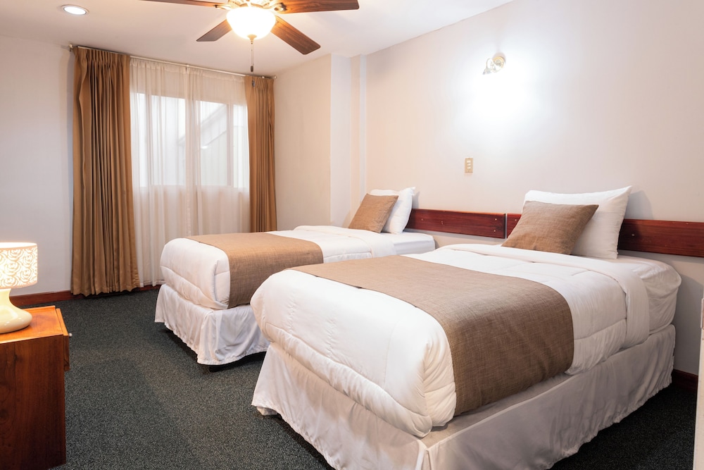 Familiar Superior 2R photo 1