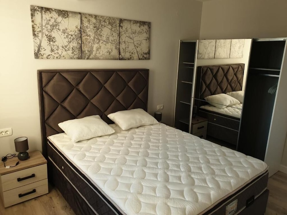 Comfort Apartment photo 2