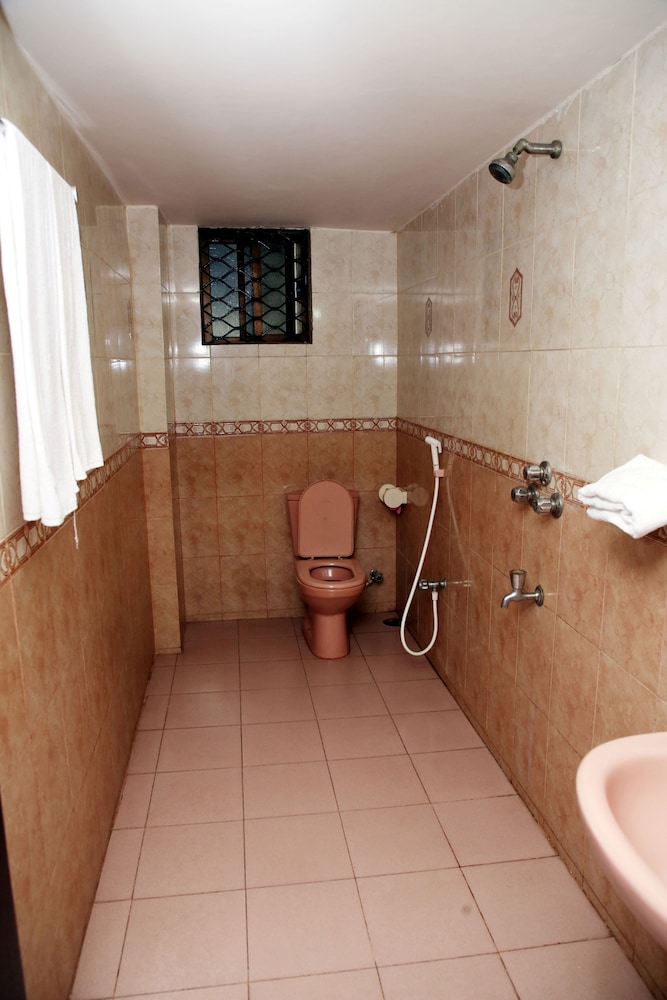 Standard Double or Twin Room photo 3