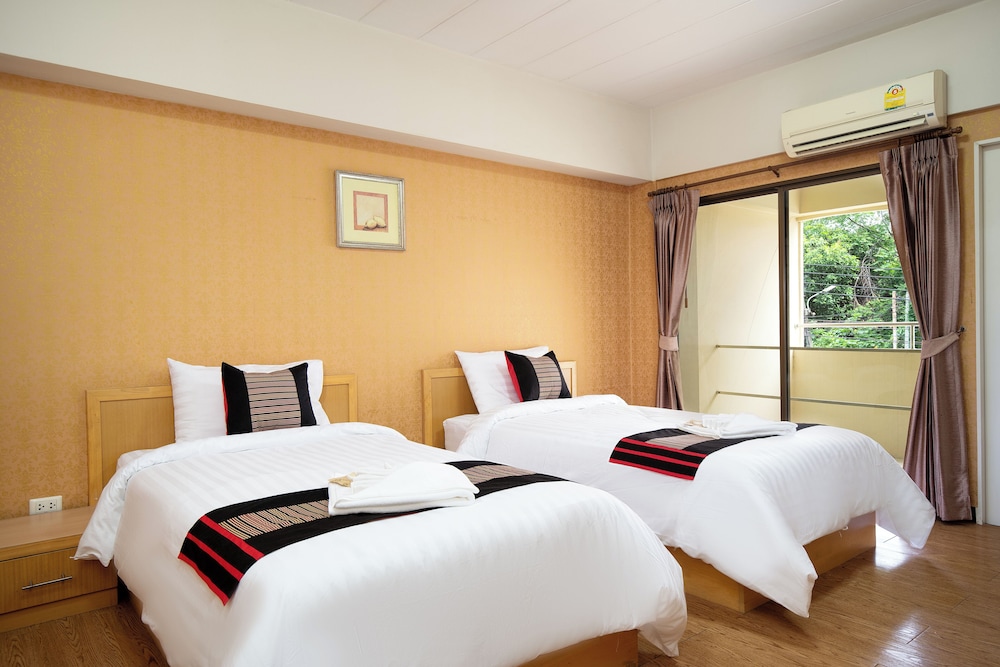 Superior Twin Room photo 2