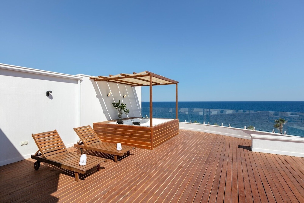 Mediterranean Suite with Panoramic Terrace