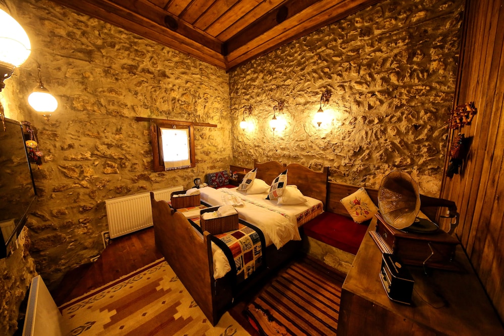 Standard Room photo 3