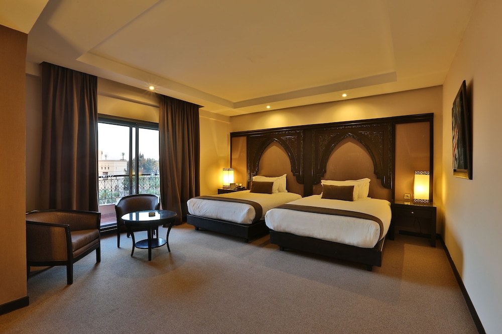 Deluxe Twin Room (Opera View)