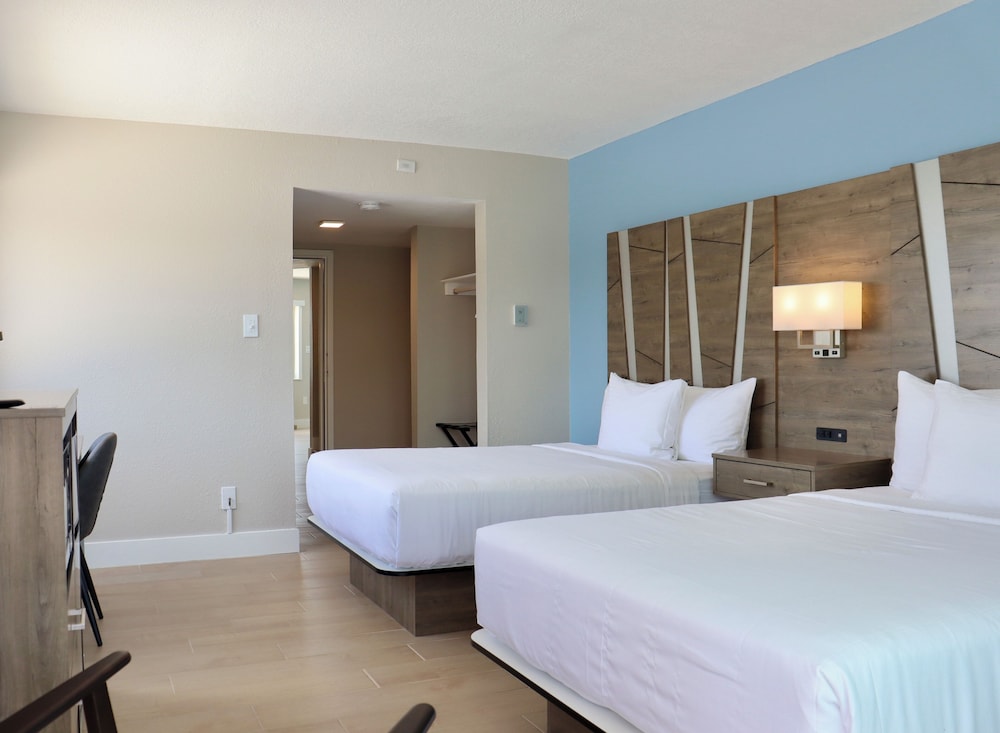 Premier Waterside 2 Bedroom Suite - Photo 4