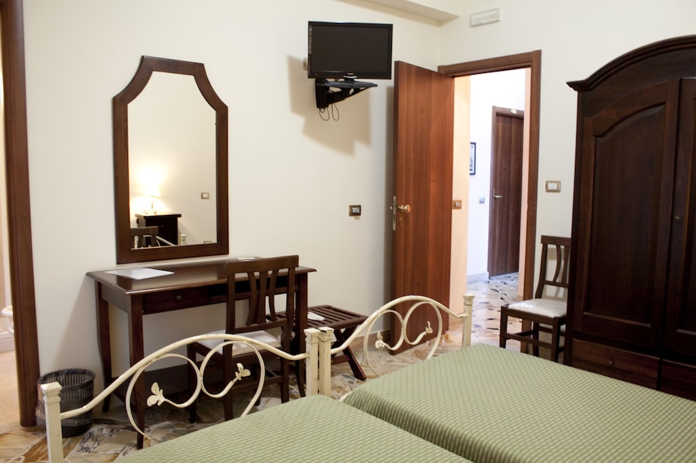 Double Room Single Use photo 3