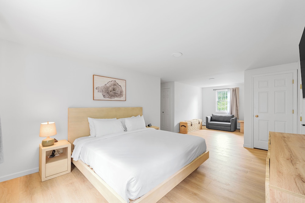 Bromley Two Bedroom Suite