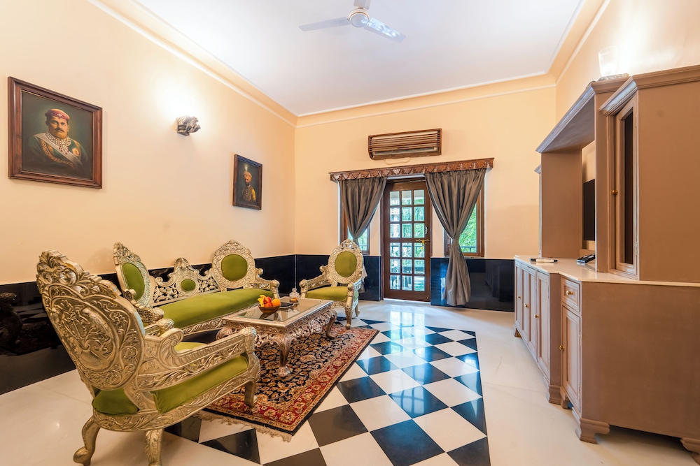 Retreat Suite - Photo 5