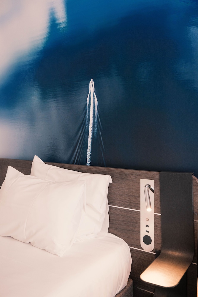 Classic Twin Room, Multiple Beds - Photo 9