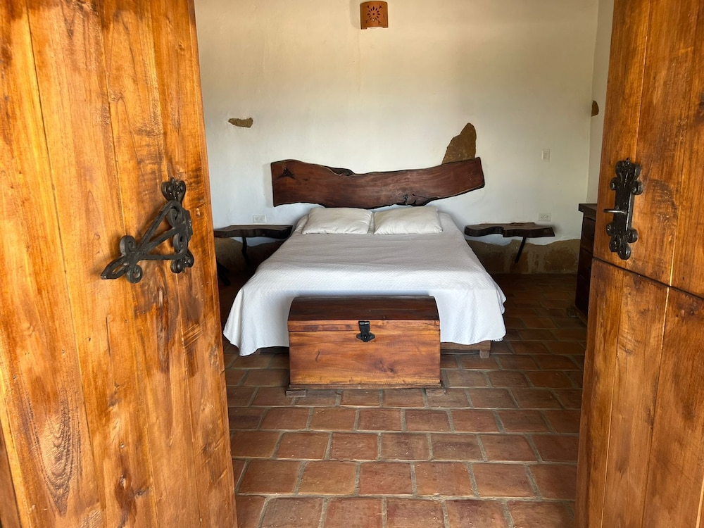Traditional Twin Room, Multiple Beds photo 2