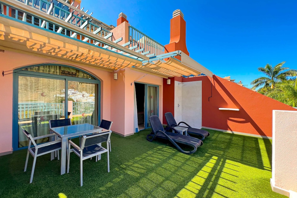 Two-Bedroom Apartment Plus with Large Balcony (2 adults + 2 children)