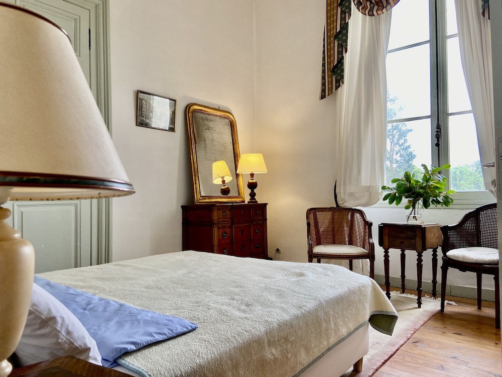 Basic Room, 1 Double Bed, Corner photo 1