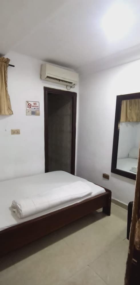 Economy Single Room, 1 Bedroom, Accessible photo 1